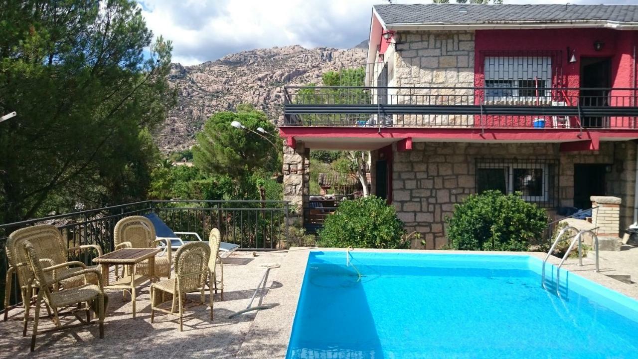 Piedra Libre Apartamentos Мансанарес-эль-Реаль Экстерьер фото